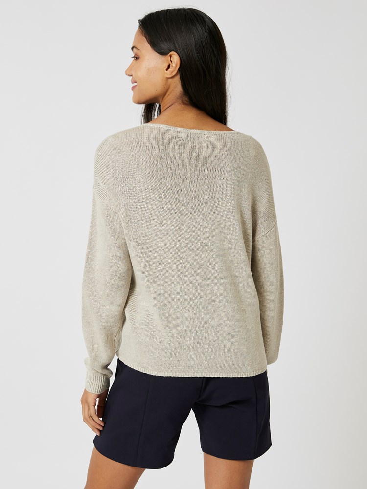 Lina genser 7252563_A74-RICCO VERO-H24-Modell-Back_chn=vic_654_Lina genser A74_Lina genser A74 7252563.jpg_Back||Back