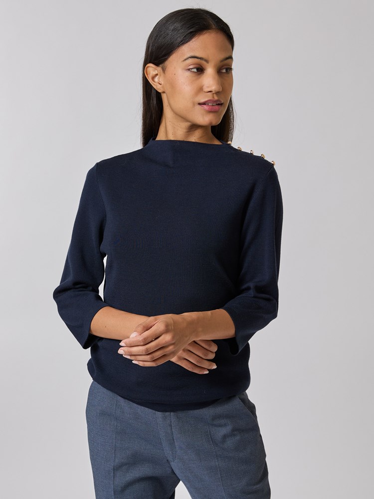 Carita Polo 7252783_EM6-RICCO VERO-A24-Modell-Front_chn=vic_995_Carita Polo EM6_Carita Polo EM6 7252783.jpg_Front||Front