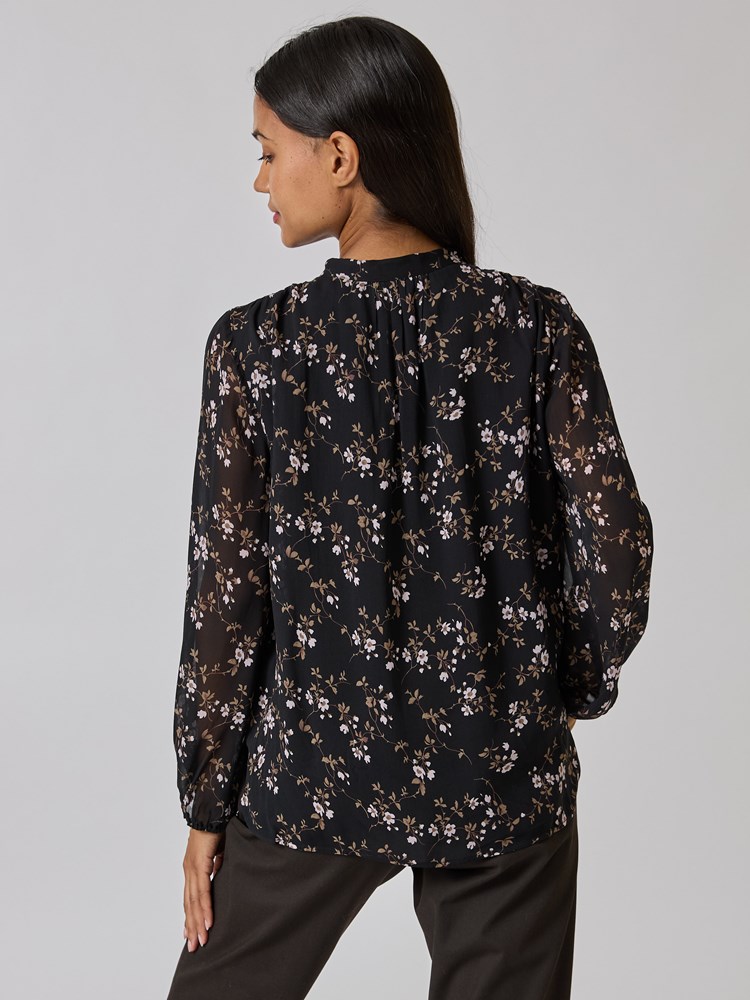 Raye bluse 7252787_CAB-RICCO VERO-A24-Modell-Back_chn=vic_664_Raye bluse CAB_Raye bluse CAB 7252787.jpg_Back||Back