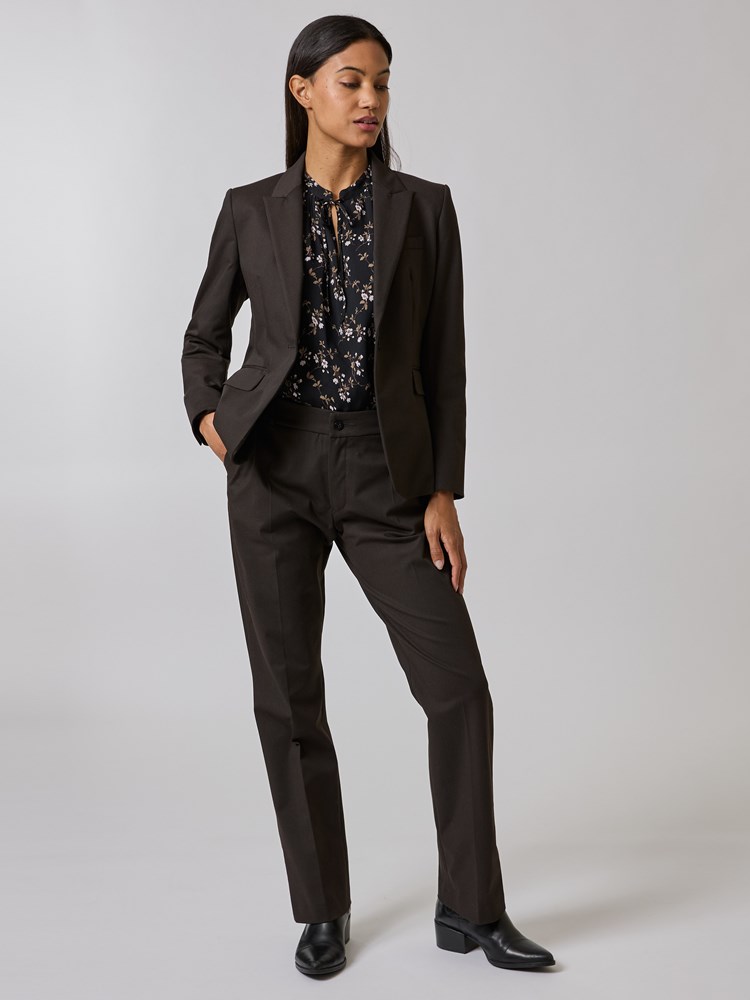 Beth Blazer 7252788_AIJ-RICCO VERO-A24-details_chn=vic_4249_Beth Blazer AIJ_Beth Blazer AIJ 7252788.jpg_