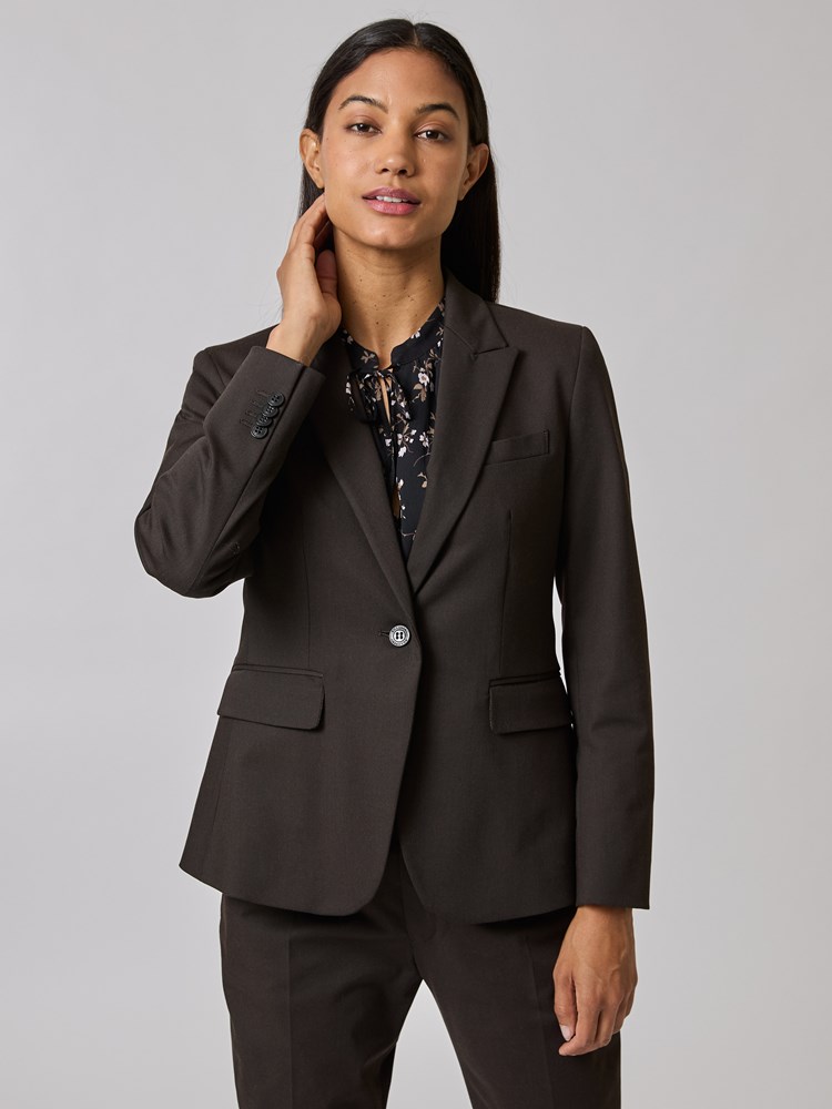 Beth Blazer 7252788_AIJ-RICCO VERO-A24-Modell-Front_chn=vic_7916_Beth Blazer AIJ_Beth Blazer AIJ 7252788.jpg_Front||Front