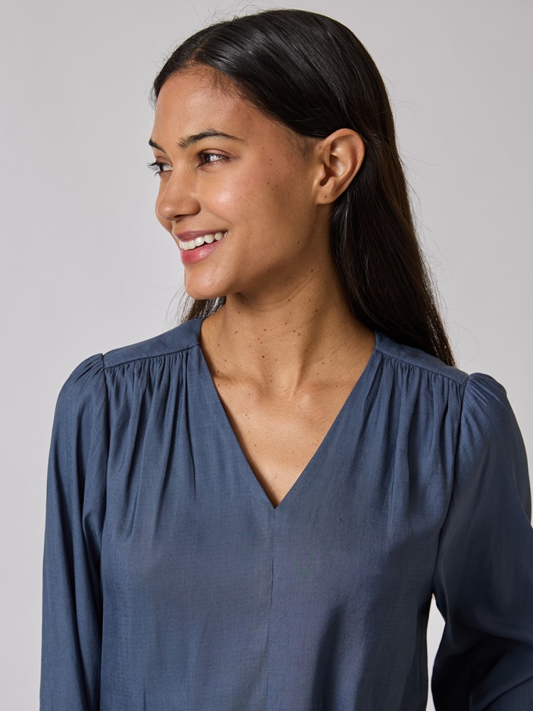 Lip Blouse 7252791_EN3-RICCO VERO-A24-details_chn=vic_5786_Lip Blouse EN3_Lip Blouse EN3 7252791.jpg_