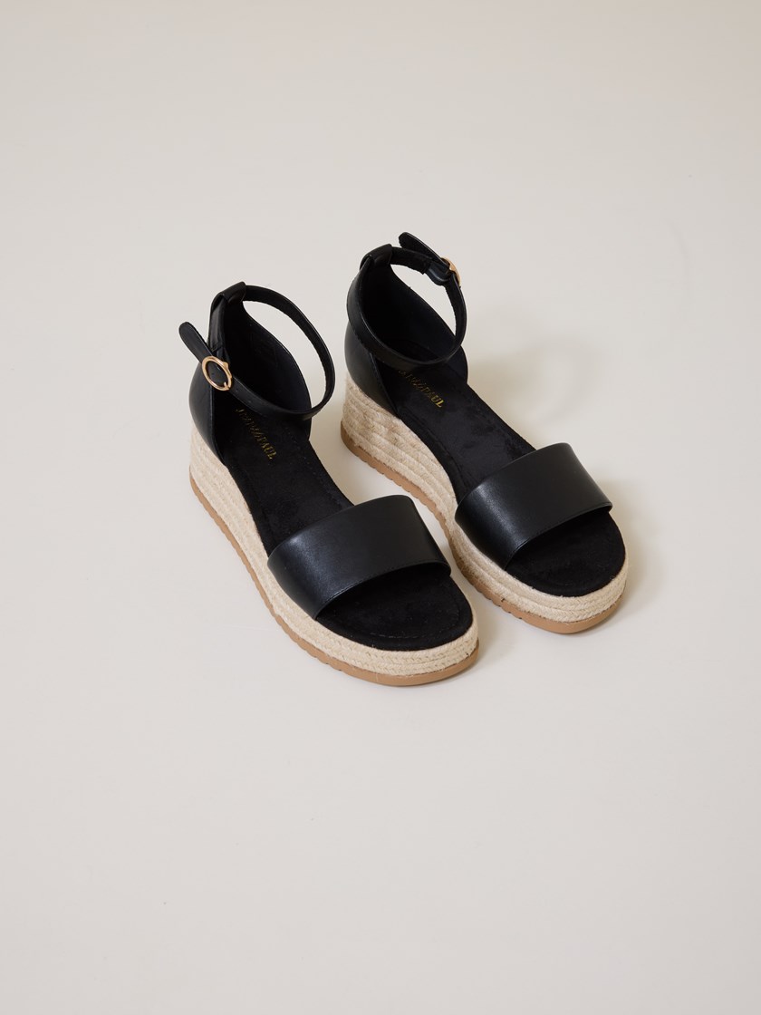 7252940 CAB 7252940_Jean Paul_Milly Sandal_S25 (1)_Milly Sandal CAB_Milly Sandal CAB 7252940.jpg_