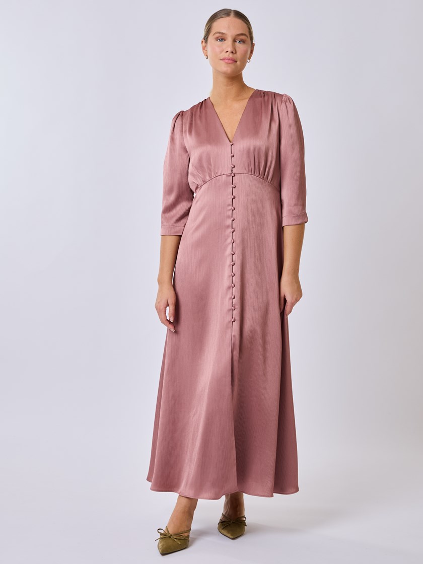 7253038 MJQ 7253038_MJQ-RICCO VERO-S25-Modell-Front_chn=vic_6981_Sorrento kjole MJQ.jpg_Front||Front