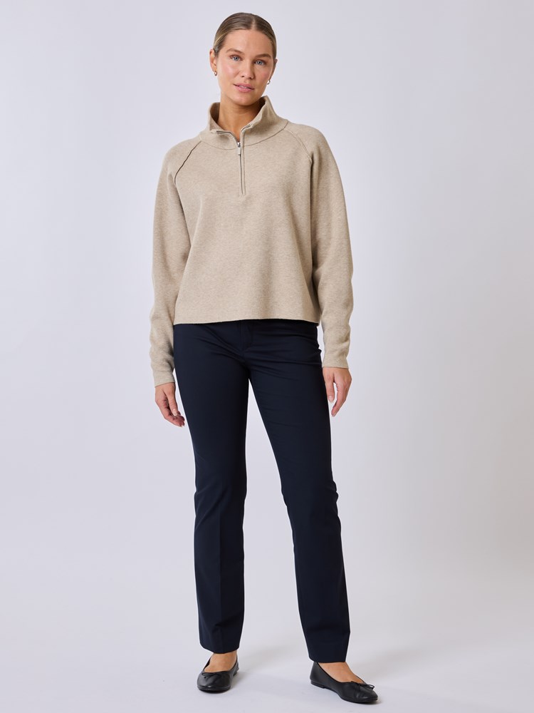 Carrie genser 7253044_A9N-RICCO VERO-S25-Modell-Front_chn=vic_6488_Carrie genser A9N_Carrie genser A9N 7253044.jpg_Front||Front