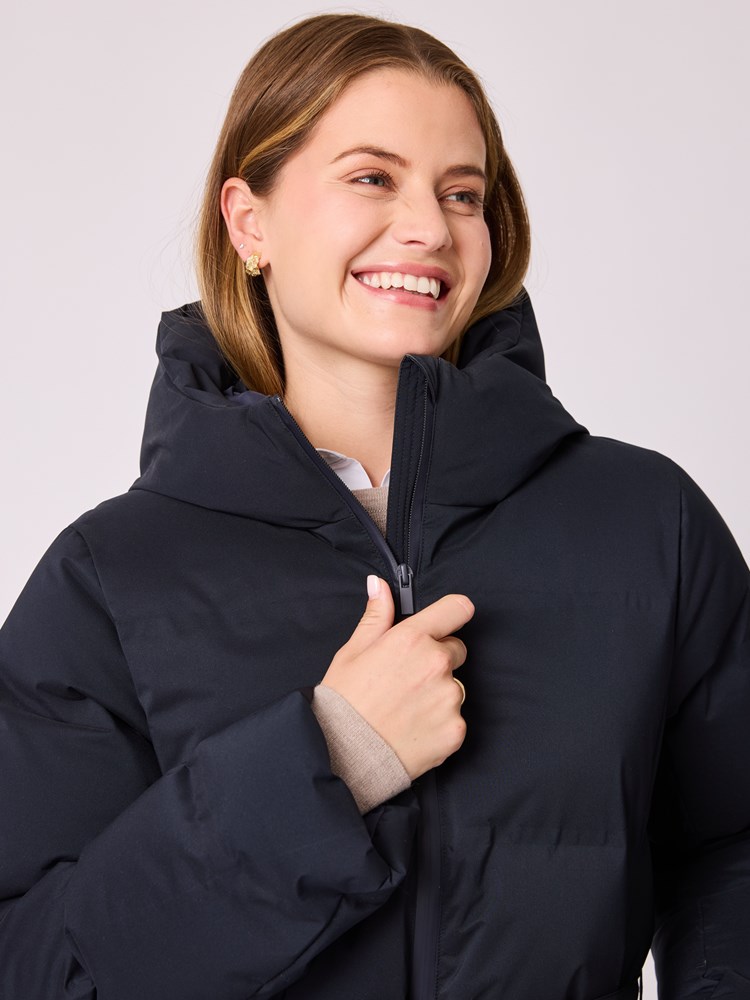Flurry Jacket 7253487_EM6-RICCO VERO-A25-Front_7690.jpg_Front