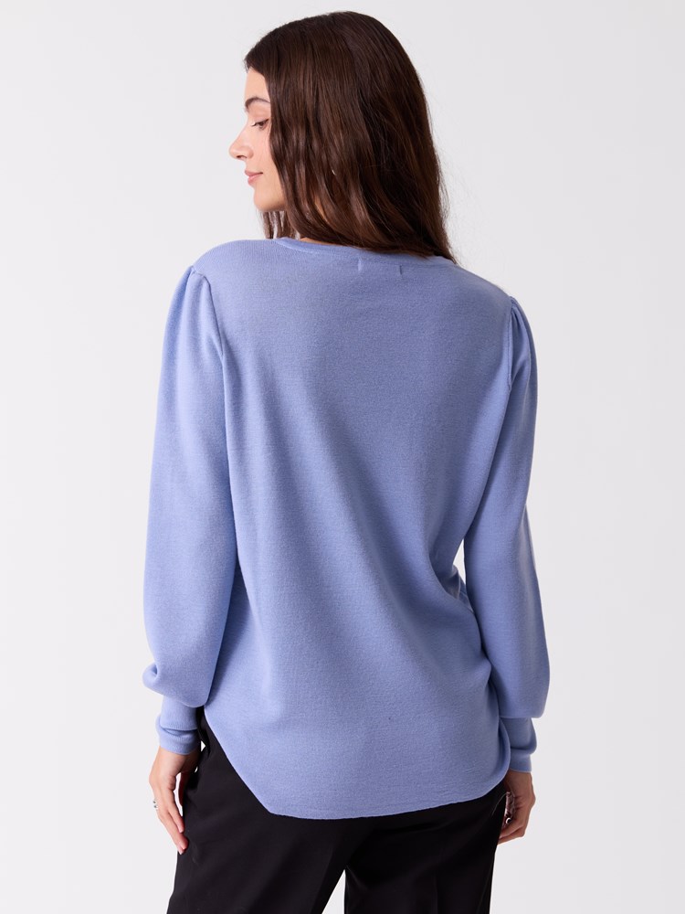 Mela Sweater 7253492_EN3-RICCO VERO-S26-Modell-Front_chn=vic_7482_Mela Sweater EN3.jpg_