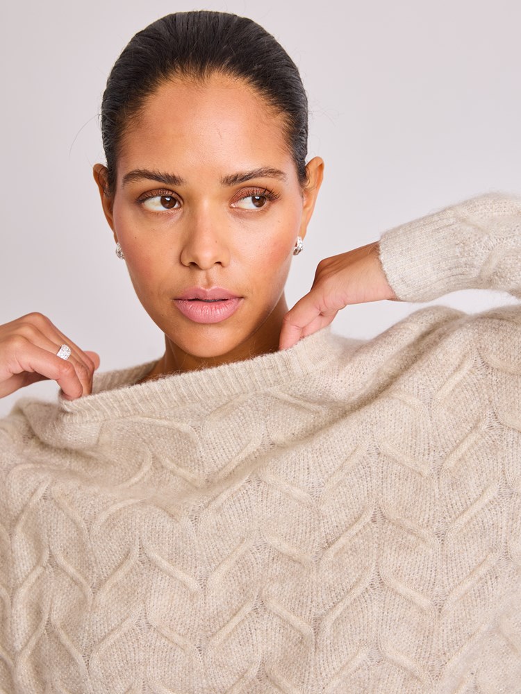 Glittery Sweater 7253531_A9N-RICCO VERO-W25-Front_3183_Glittery Sweater A9N.jpg_Front||Front