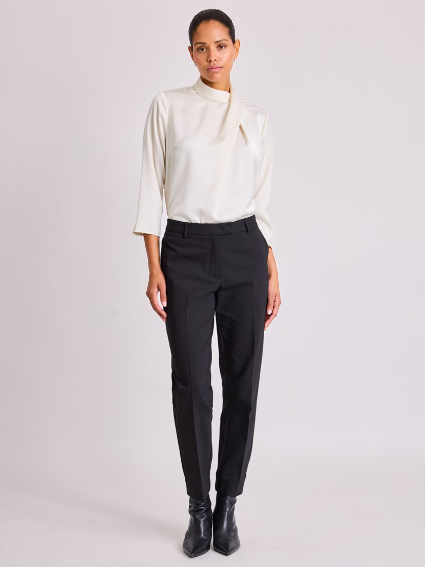 7253533 A9N 7253533_A9N-RICCO VERO-W25-Front_4376_Noel Topp_Noel Topp A9N.jpg_Front||Front