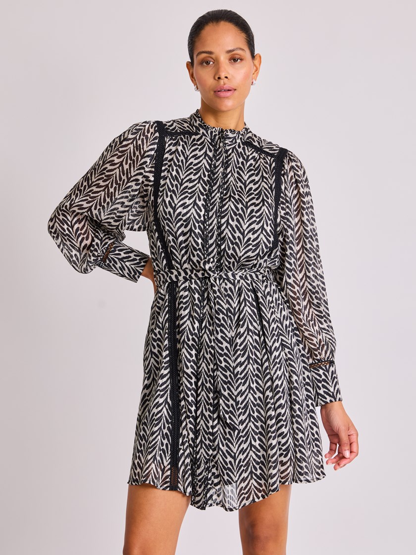 7253534 ID2 7253534_ID2-RICCO VERO-W25-Front_8552_Rocca Dress ID2.jpg_Front||Front