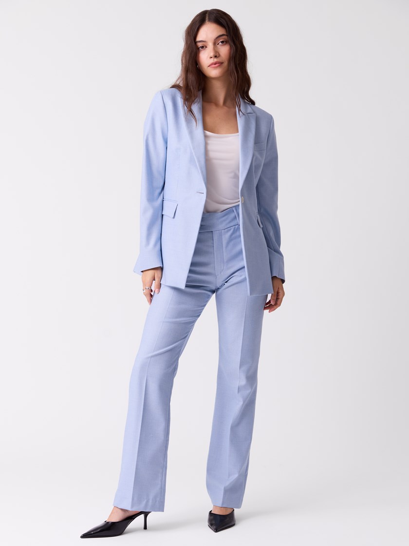 7253704 EN3 7253704_EN3-RICCO VERO-S26-Modell-Front_chn=vic_2584_Beth Blazer EN3_Beth Blazer EN3 7253704.jpg_