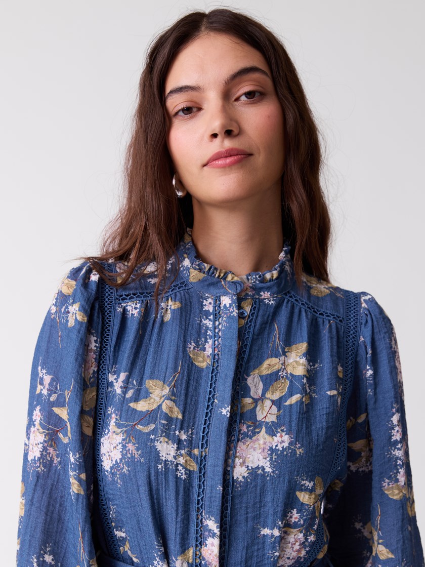 7253711 EM4 7253711_EM4-RICCO VERO-S26-Modell-Front_chn=vic_7623_Rocca Dress EM4_Rocca Dress EM4 7253711.jpg_