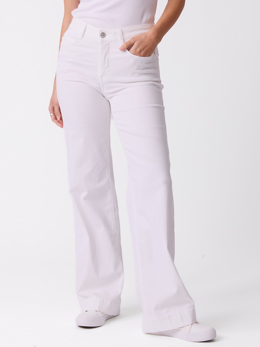 7253722 O68 7253722_O68-MAC-S26-Modell-Front_chn=vic_3632_Dream Wide O68.jpg_