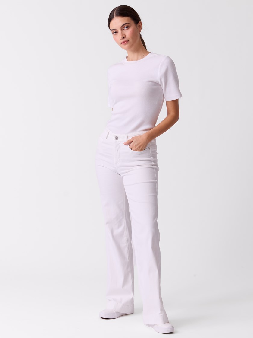 7253722 O68 7253722_O68-MAC-S26-Modell-Front_chn=vic_5197_Dream Wide O68.jpg_