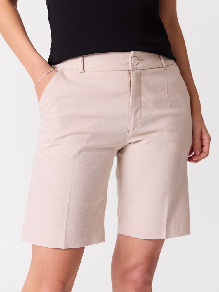 Shane Shorts 7253746_A9N-RICCO VERO-H26-Modell-Front_chn=vic_8946_Shane Shorts A9N.jpg_Front||Front