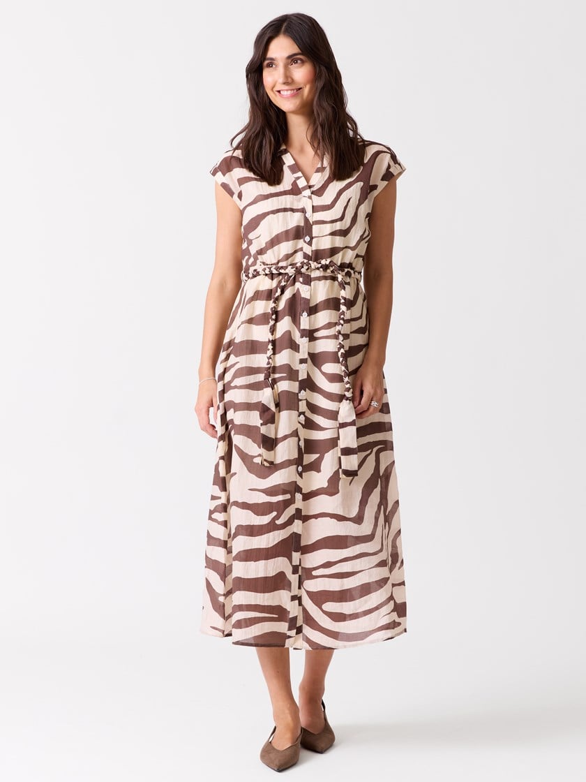 7253750 AFD 7253750_AFD-RICCO VERO-H26-Modell-Front_chn=vic_1876_Claire Dress AFD.jpg_Front||Front