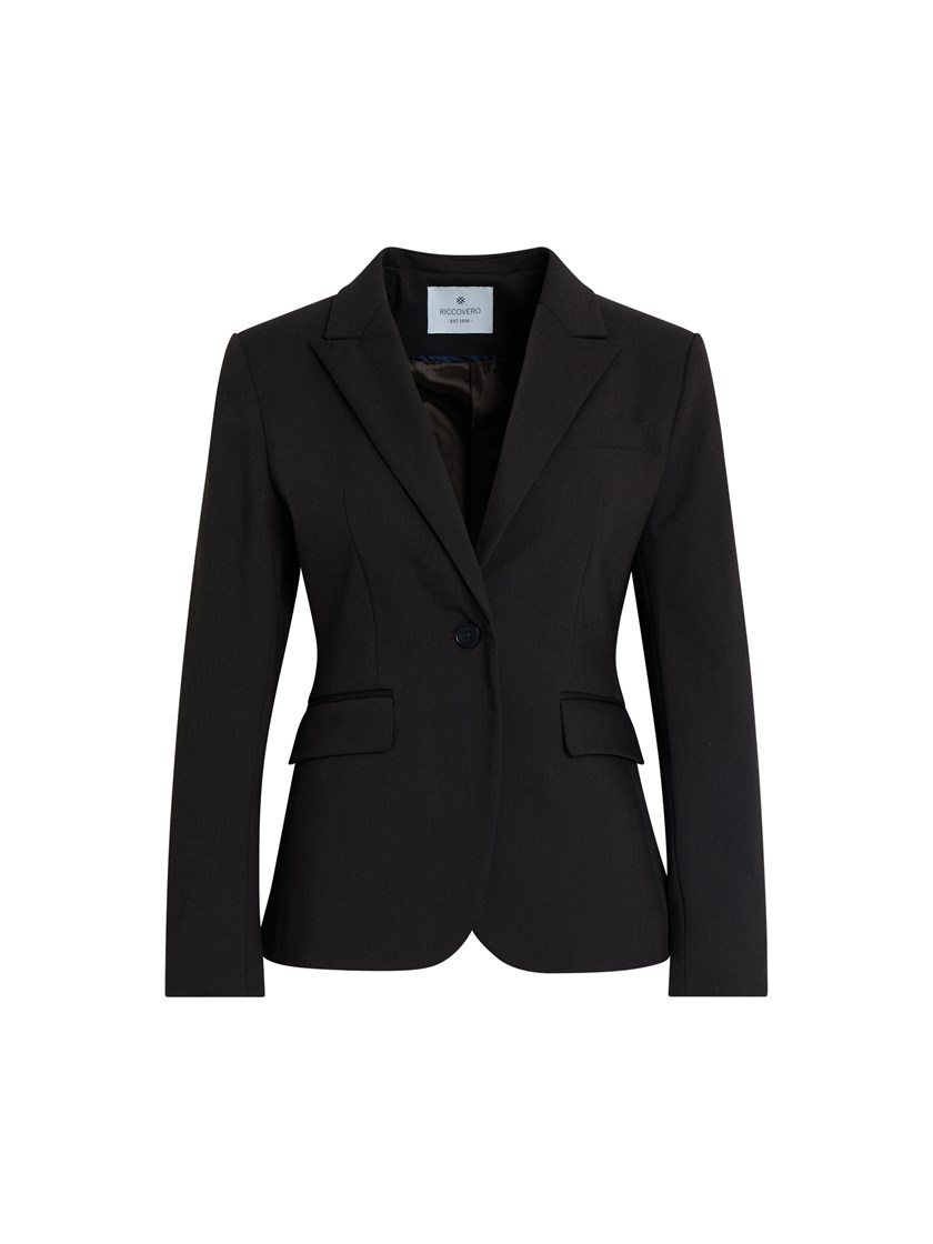7253935 AIU 7253935_AIU-RICCO VERO-A26-Modell-Front_chn=vic_9111_Beth Blazer AIU.jpg_Front||Front