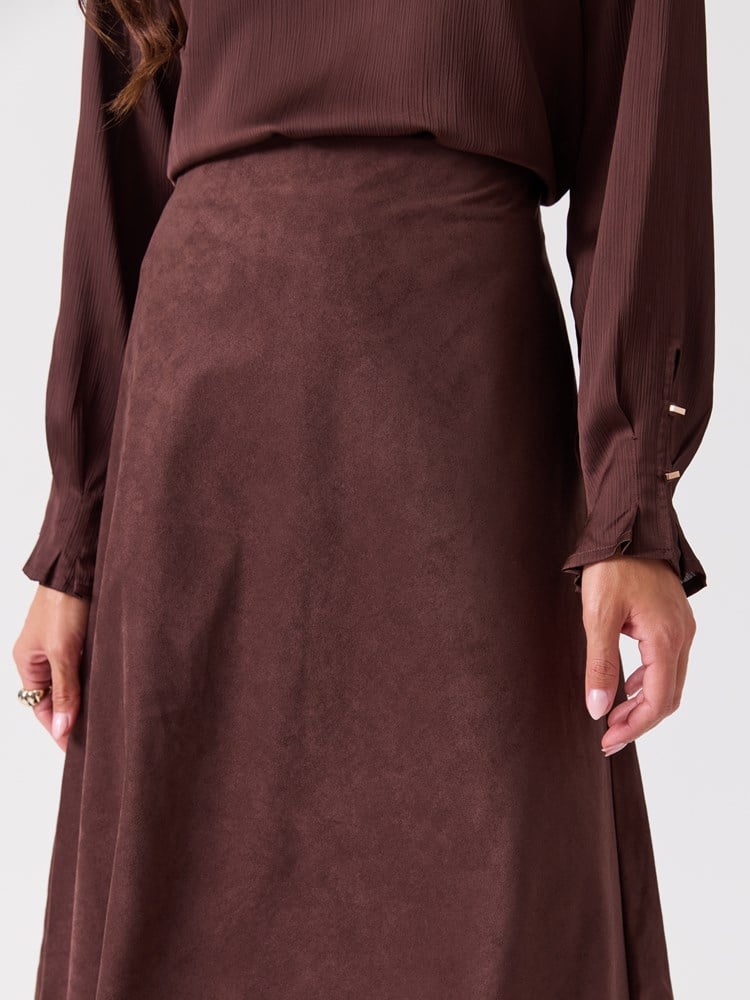 Amaya Skirt 7253937_AIU-RICCO VERO-A26-Modell-Front_chn=vic_5516_Amaya Skirt AIU.jpg_Front