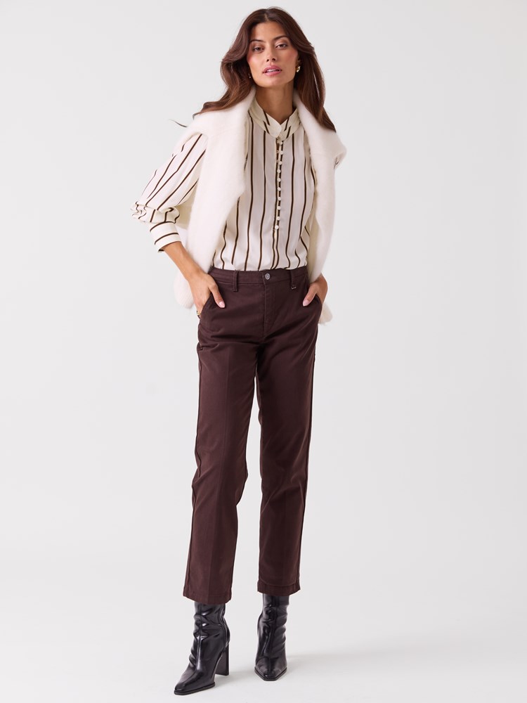 Chino turn up 7253961_AIU-MAC-A26-Modell-Front_chn=vic_1157_Chino Turn Up AIU_Chino turn up AIU.jpg_Front||Front