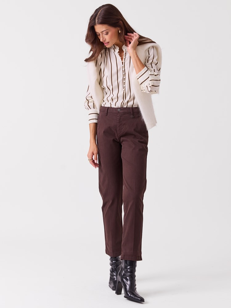 Chino turn up 7253961_AIU-MAC-A26-Modell-Front_chn=vic_3249_Chino Turn Up AIU_Chino turn up AIU.jpg_Front||Front