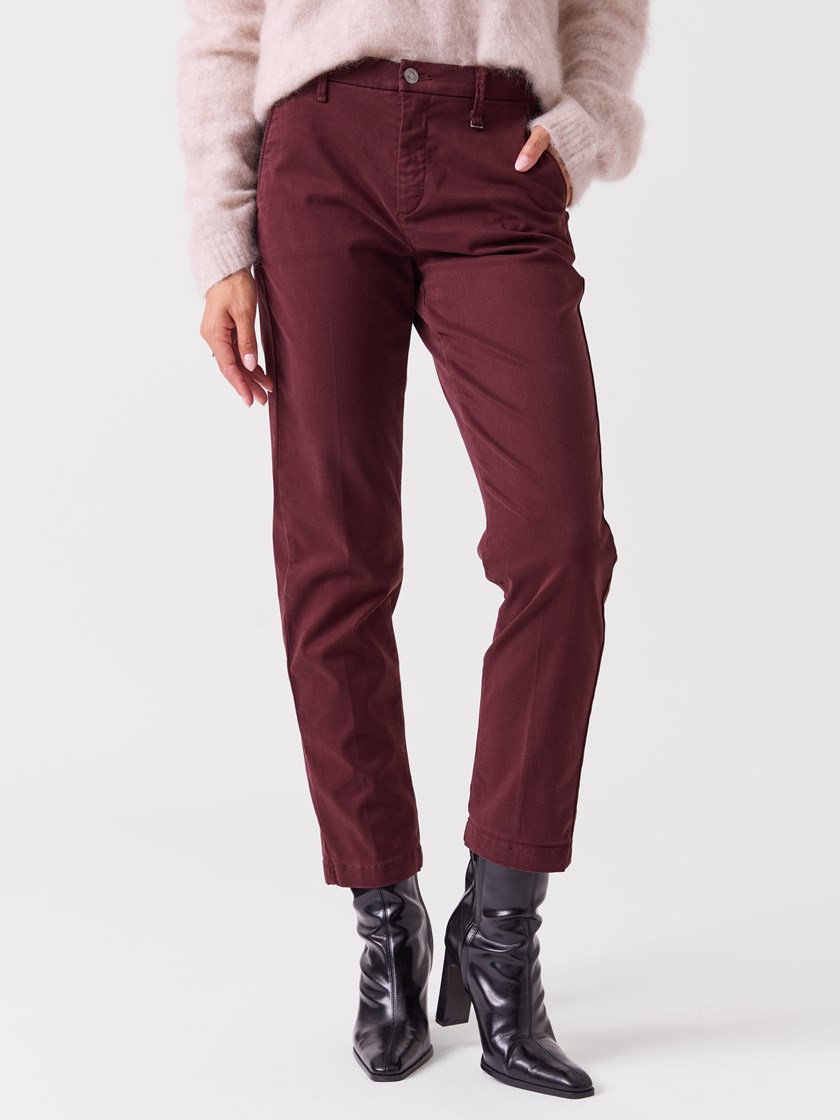 7253961 K5I 7253961_K5I-MAC-A26-Modell-Front_chn=vic_8258_Chino Turn Up K5I_Chino turn up K5I.jpg_Front||Front