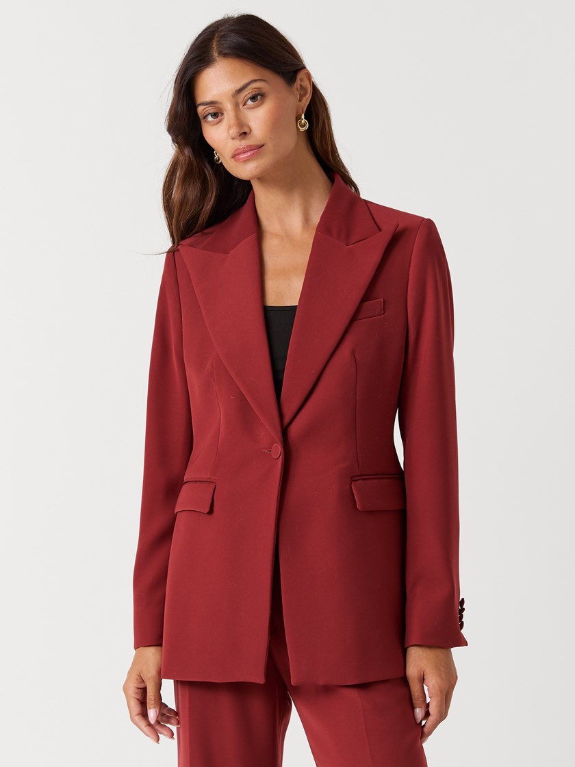 7254011 K4Z 7254011_K4Z-RICCO VERO-W26-Modell-Front_chn=vic_1460_Rebecca Blazer K4Z.jpg_Front||Front