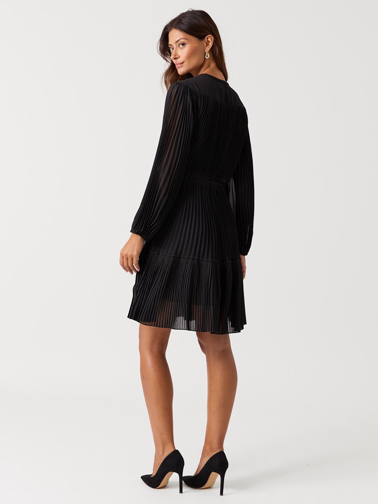 Willow Dress 7254017_ID2-RICCO VERO-W26-Modell-Front_chn=vic_1340_Willow Dress ID2.jpg_Front||Front