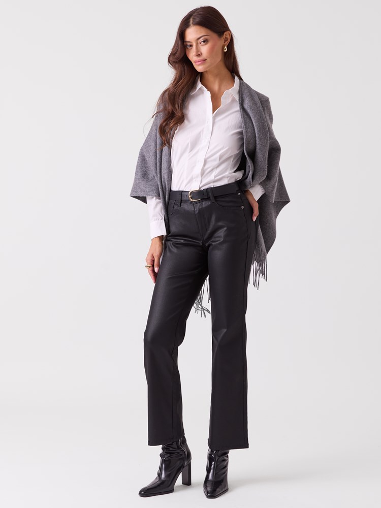 Laura 7254018_ID2-MAC-W26-Modell-Front_chn=vic_5211_Laura ID2.jpg_Front||Front