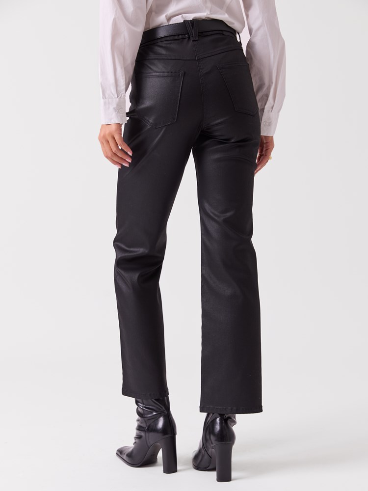 Laura 7254018_ID2-MAC-W26-Modell-Front_chn=vic_6606_Laura ID2.jpg_Front||Front
