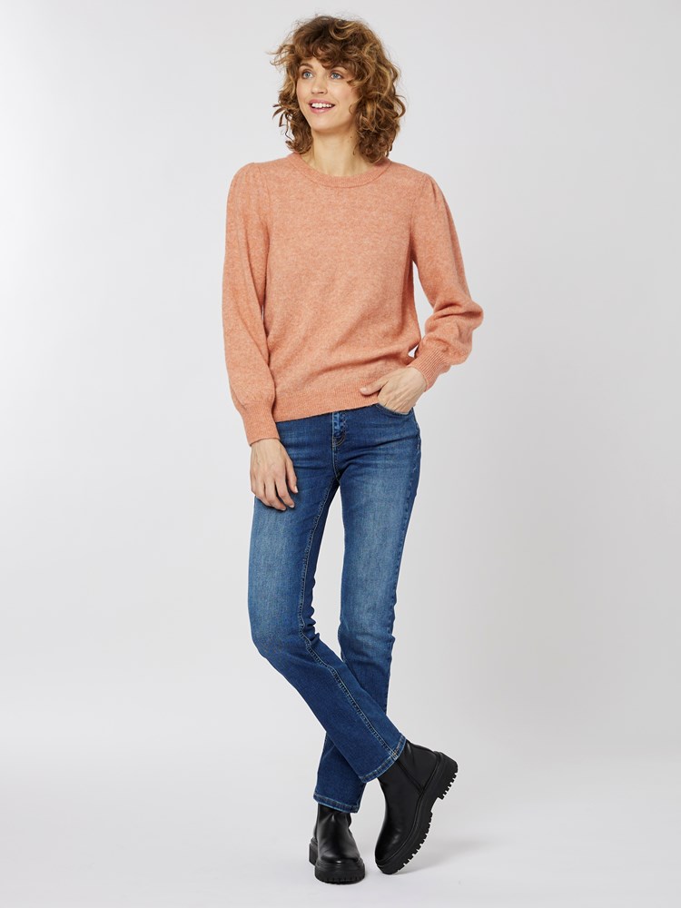 Norah pufferm genser 7500061_K2J-MELL-A22-Modell-Front_chn=vic_6176_Norah pufferm genser K2J 7500061.jpg_Front||Front