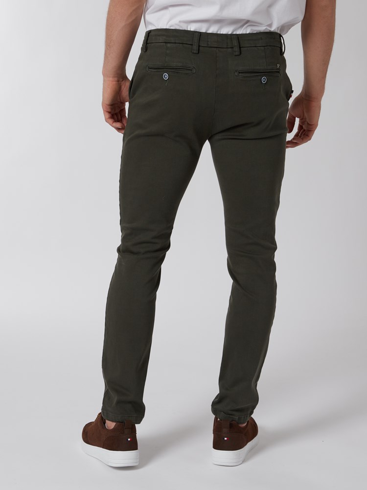 Alan color hyper str. chino 7500077_C19-JEANPAUL-A22-Modell-Back_7854_Alan color hyper str. chino C19.jpg_Back||Back