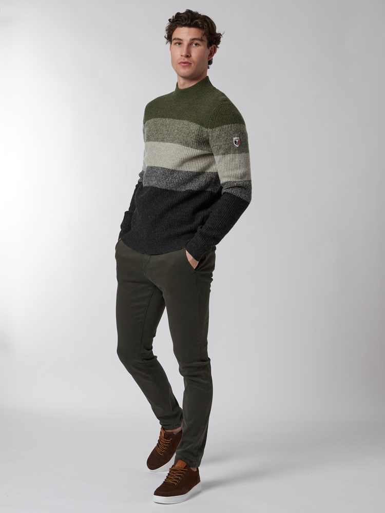 Alan color hyper str. chino 7500077_C19-JEANPAUL-A22-Modell-Front_5309_Alan color hyper str. chino C19.jpg_Front||Front