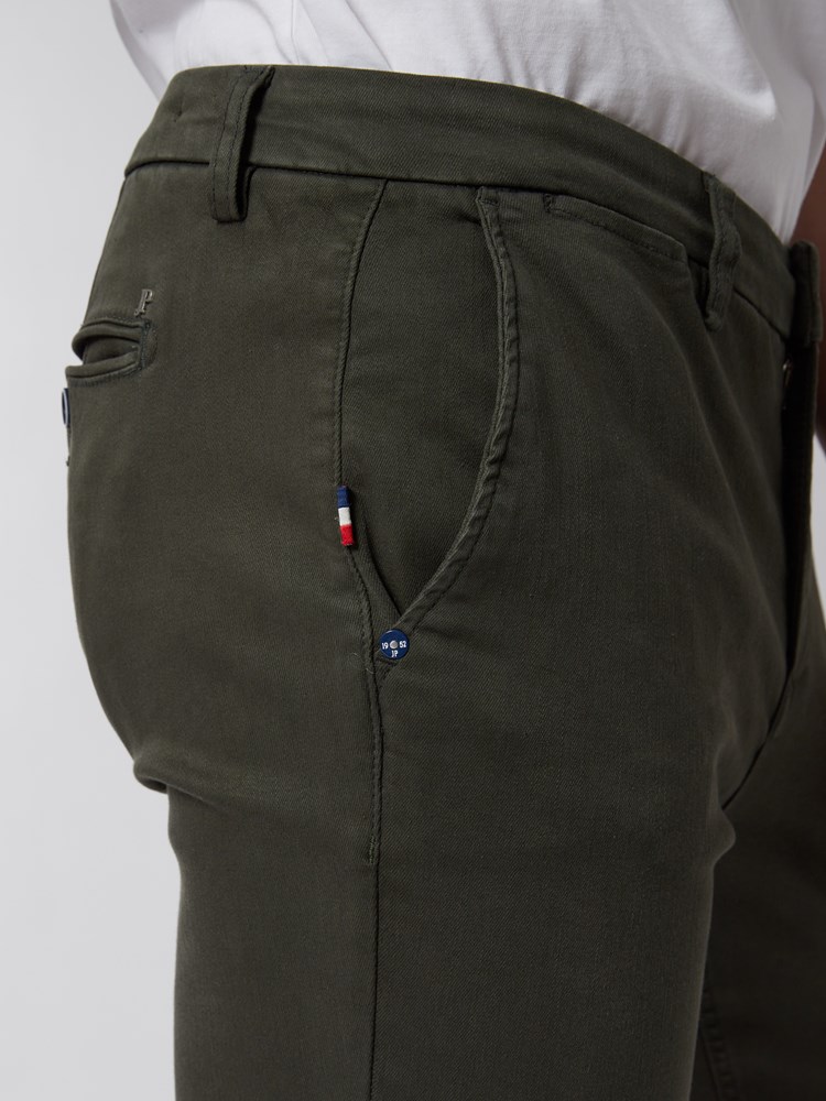 Alan color hyper str. chino 7500077_C19-JEANPAUL-A22-Modell-Front_8714_Alan color hyper str. chino C19.jpg_Front||Front