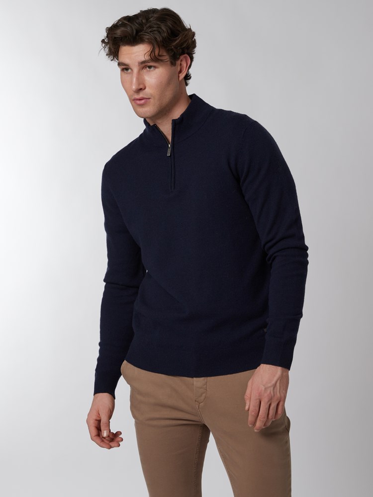 Ethan merino zipneck 7500103_EM6-JEANPAUL-A22-Modell-Front_5270_Ethan merino zipneck EM6.jpg_Front||Front