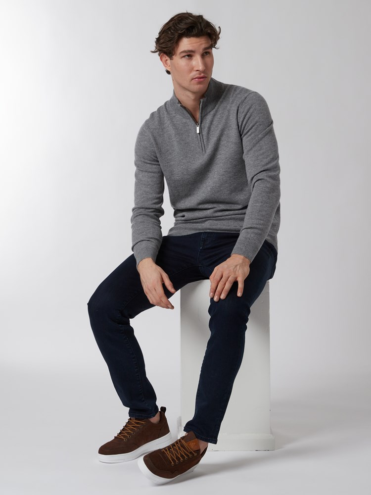 Ethan merino zipneck 7500103_IEB-JEANPAUL-A22-Modell-Front_8513_Ethan merino zipneck IEB.jpg_Front||Front