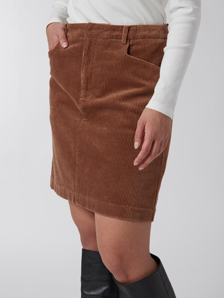 Delphine skjørt 7500245_AFD-JEANPAUL-A22-Modell-Front_1618.jpg_Front