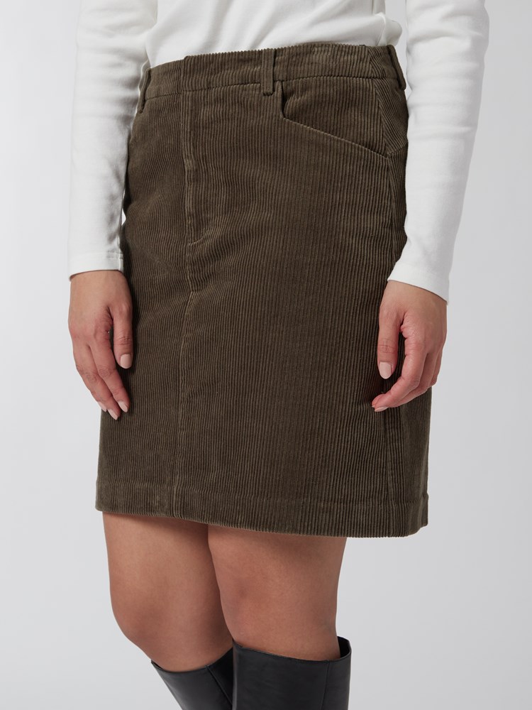 Delphine skjørt 7500245_GUC-JEANPAUL-A22-Modell-Front_2885.jpg_Front