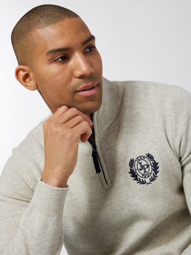 Lucien genser 7500335_I3O-JEANPAUL-W22-Modell-Front_1966_Lucien genser I3O.jpg_Front||Front