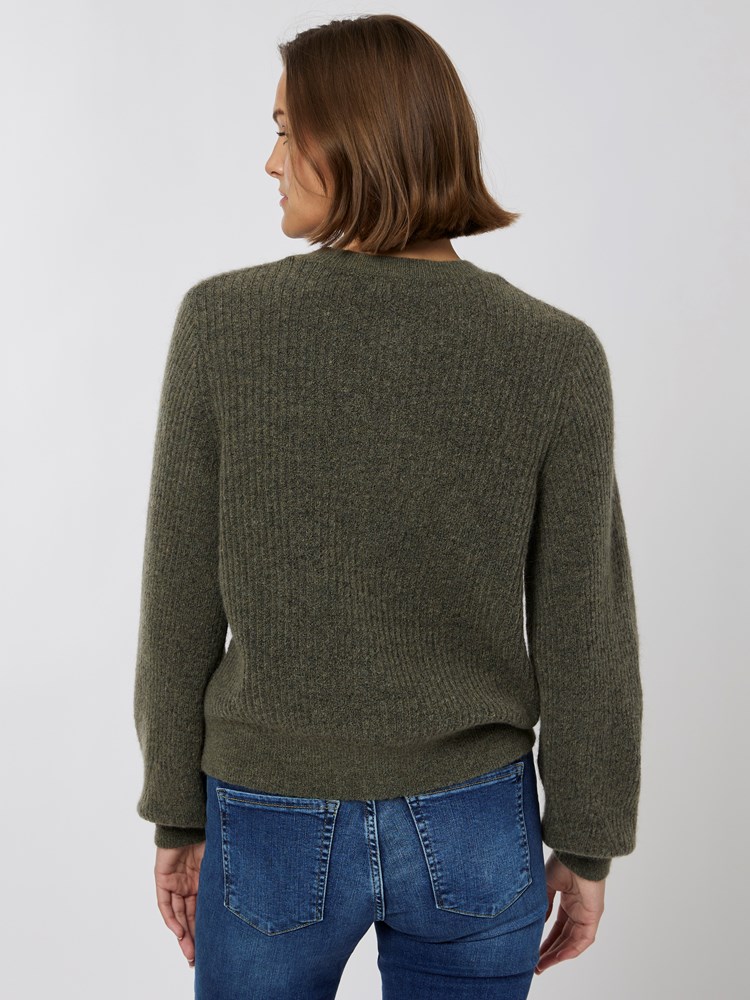 Antonia cardigan 7500463_IFJ-DONNA-A22-Modell-Back_chn=vic_5473_Antonia cardigan IFJ_Antonia cardigan IFJ 7500463.jpg_Back||Back