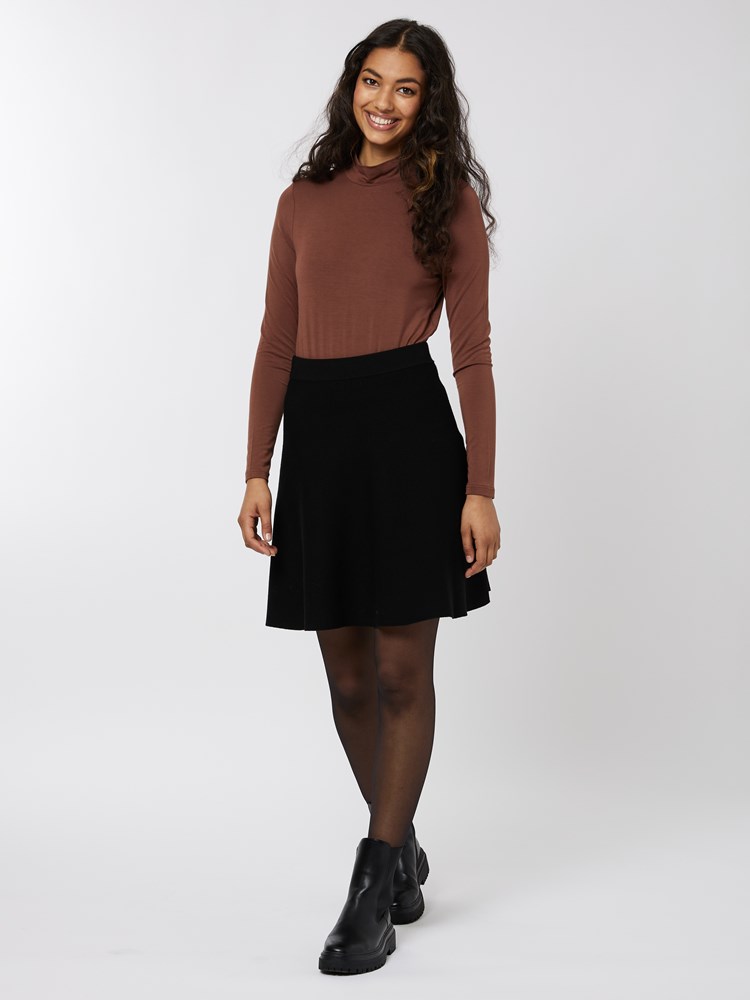 Hanna skjørt 7500495_CAB-DONNA-A22-Modell-Front_chn=vic_4060_Hanna skjørt CAB_Hanna skjørt CAB 7500495.jpg_Front||Front