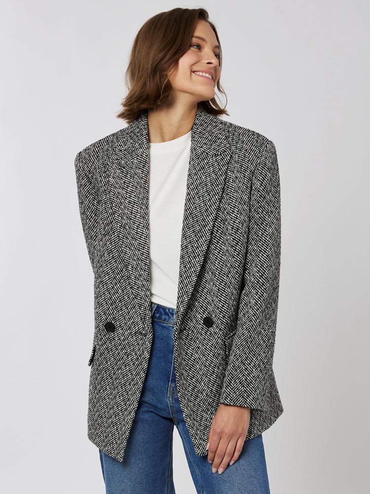Ayla herringbone blazer 7500496_CAB-DONNA-A22-Modell-Front_chn=vic_2172_Ayla herringbone blazer CAB_Ayla herringbone blazer CAB 7500496.jpg_Front||Front