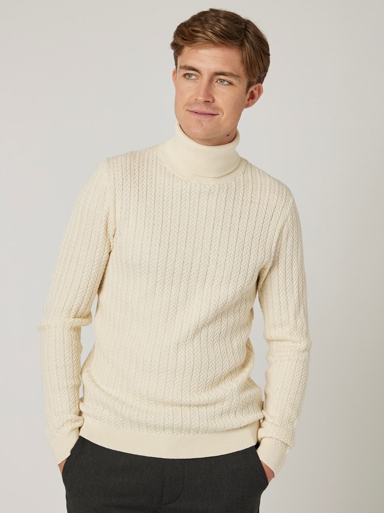 Elias polo strikkegenser 7500560_O62-MRCAPUCHIN-W22-Modell-Front_chn=vic_7621_Elias polo strikkegenser O62.jpg_Front||Front