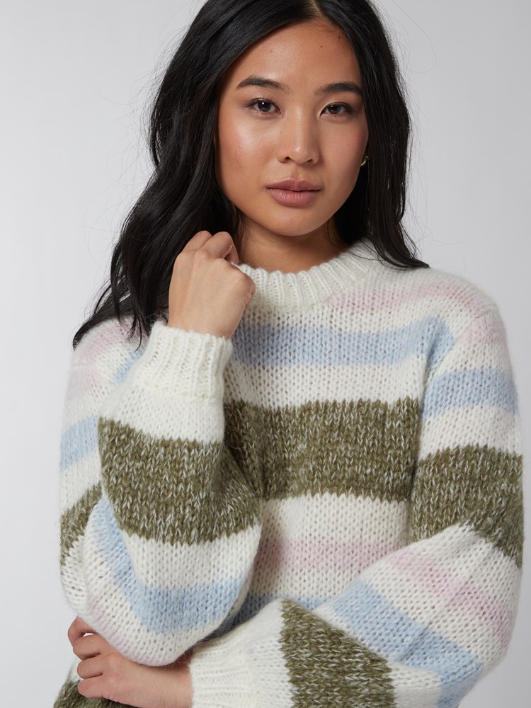 Samosa stripet genser 7500860_O79-JEANPAUL-A22-Modell-Front_1622_Samosa stripet genser O79_Samosa stripet genser O79 7500860.jpg_Front||Front