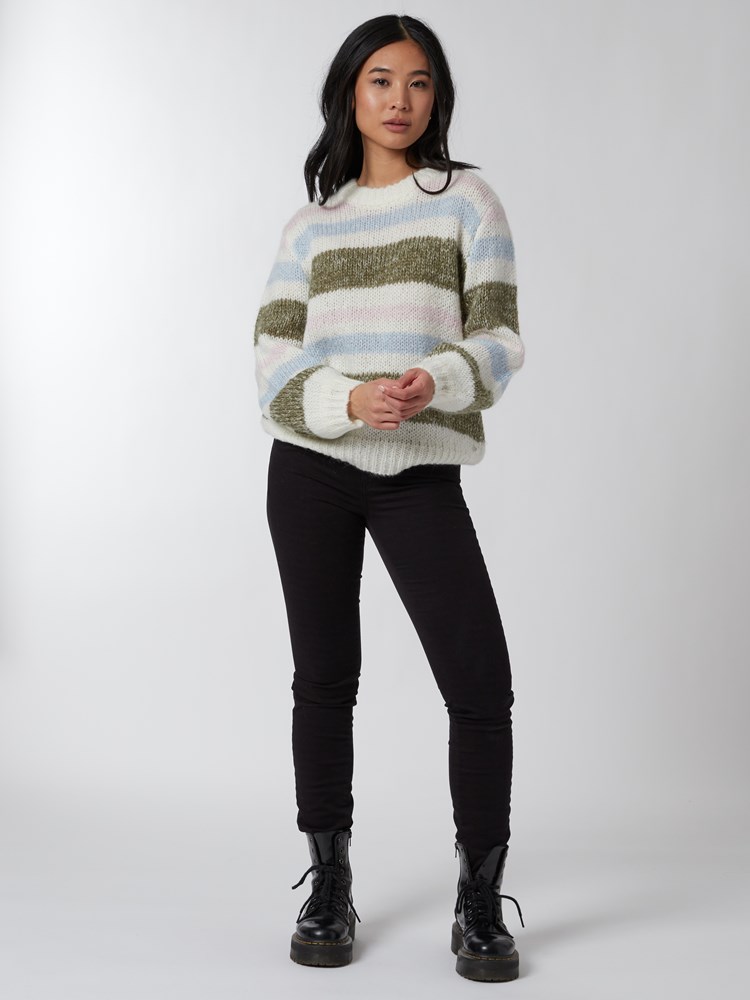 Samosa stripet genser 7500860_O79-JEANPAUL-A22-Modell-Front_8027_Samosa stripet genser O79_Samosa stripet genser O79 7500860.jpg_Front||Front