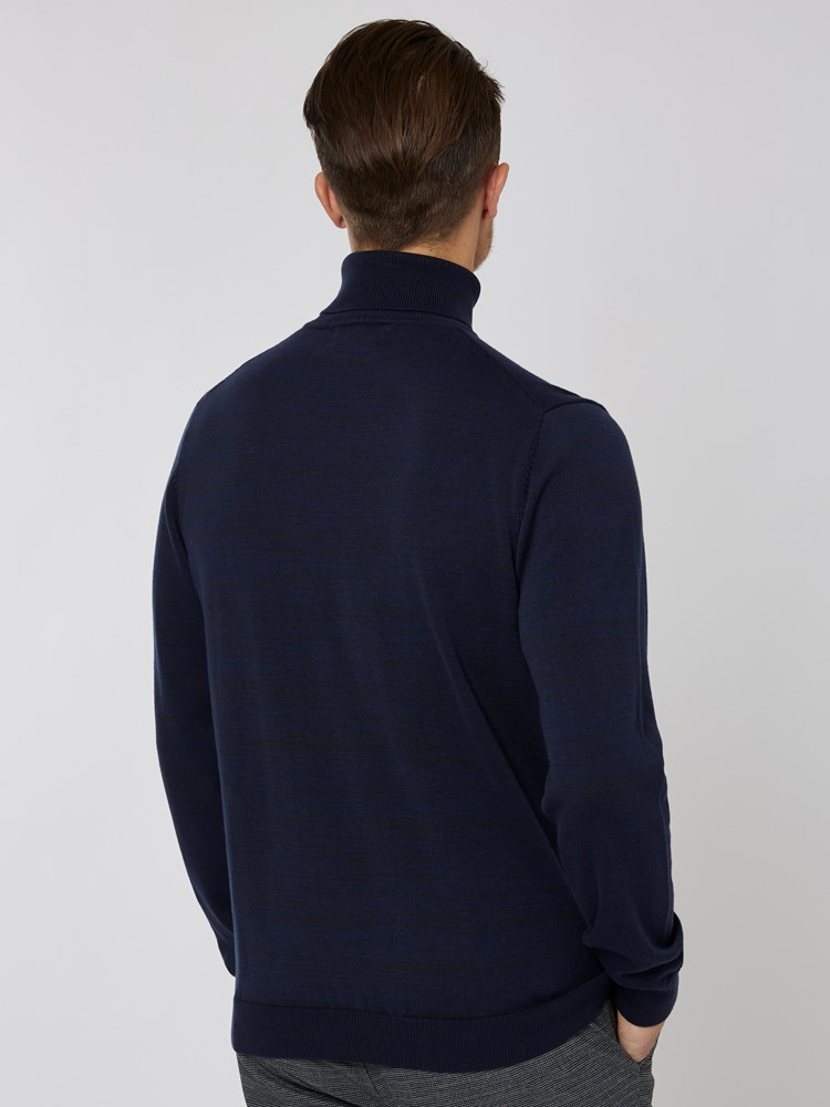 Douglas strikkegenser 7501058_C27-MRCAPUCHIN-A22-Modell-Back_chn=vic_6564_Douglas strikkegenser C27.jpg_Back||Back