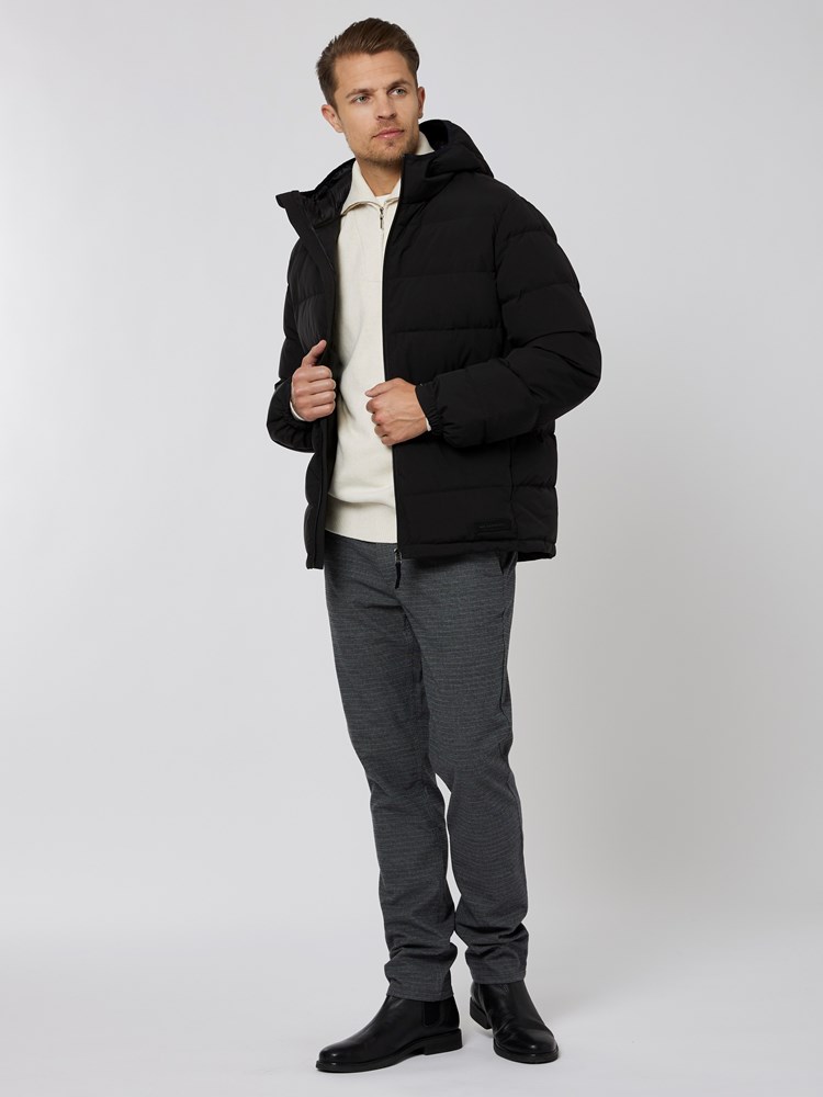 Philip down jakke 7501065_ID2-MRCAPUCHIN-A22-Modell-Front_chn=vic_6082_Philip down jakke ID2.jpg_Front||Front