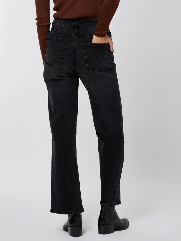 Harper jeans 7501160_I7C-BLU-A22-Modell-Back_chn=vic_3223_Harper jeans I7C 7501160.jpg_Back||Back