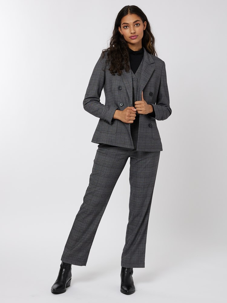 Mckenna blazer 7501166_I7C-BLU-A22-Modell-Front_chn=vic_765_Mckenna blazer I7C 7501166.jpg_Front||Front