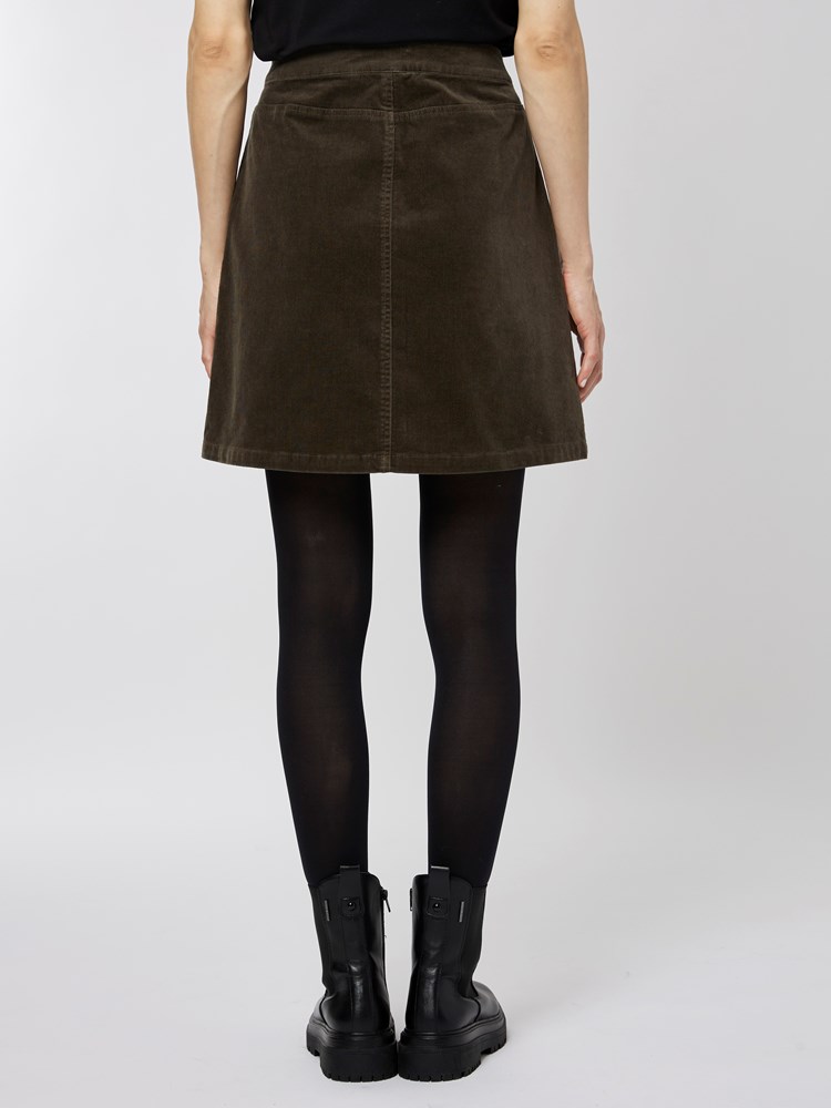 Hannah skjørt 7501206_GOZ-MELL-A22-Modell-Front_chn=vic_2156_Hannah skjørt GOZ 7501206.jpg_Front||Front