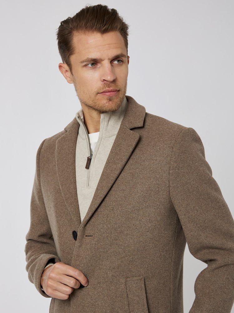 Harrison frakk 7501227_APY-VESB-A22-Modell-Front_chn=vic_5732.jpg_Front||Front